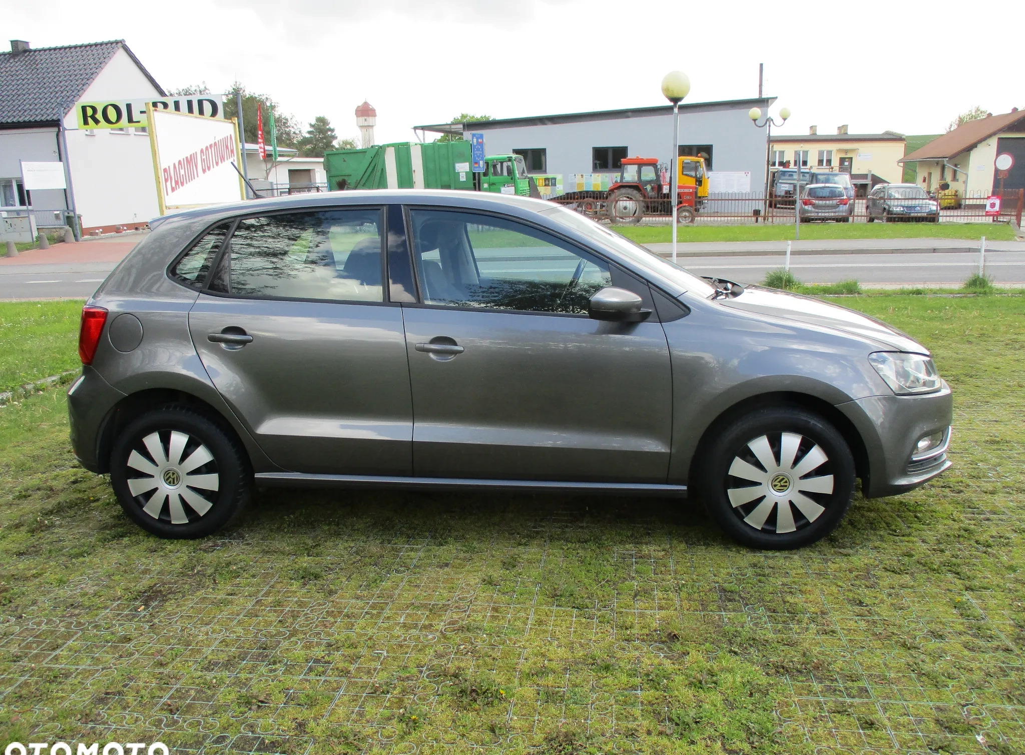 Volkswagen Polo cena 33900 przebieg: 116978, rok produkcji 2015 z Korfantów małe 562